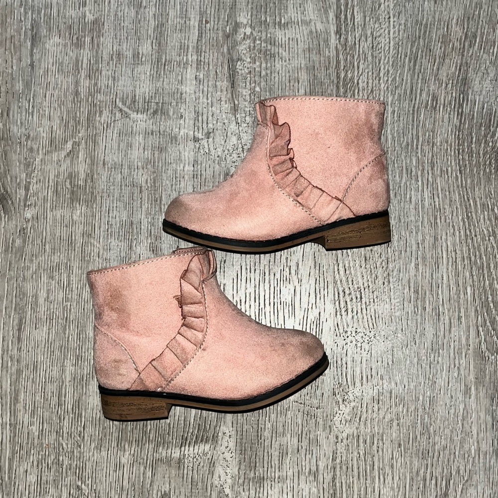Cat & Jack booties